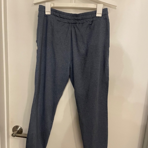 Vuori Women's Performange Jogger - Picture 4 of 6